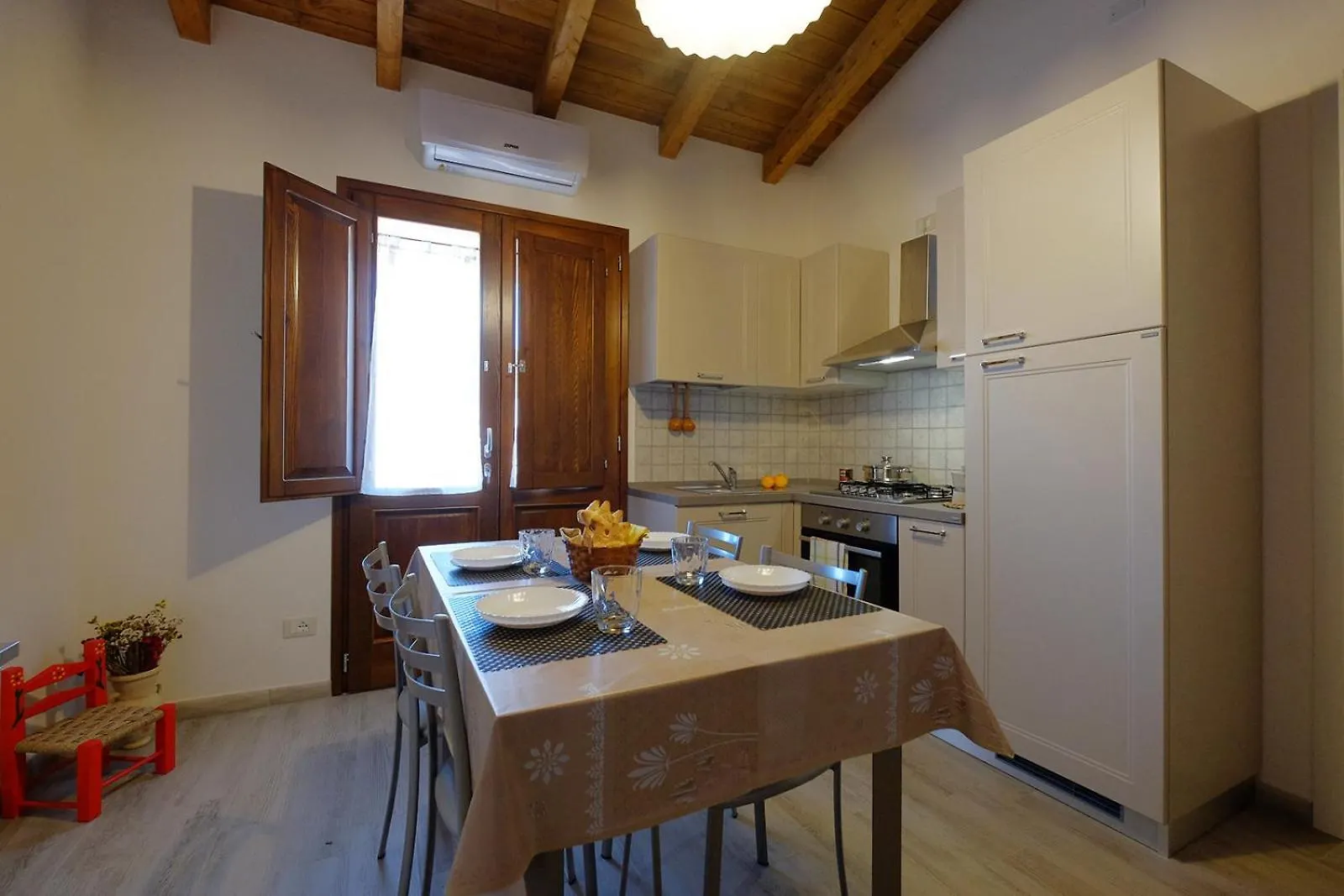 Dimora Rossa Sulla Casa Baronale Apartamento Teulada