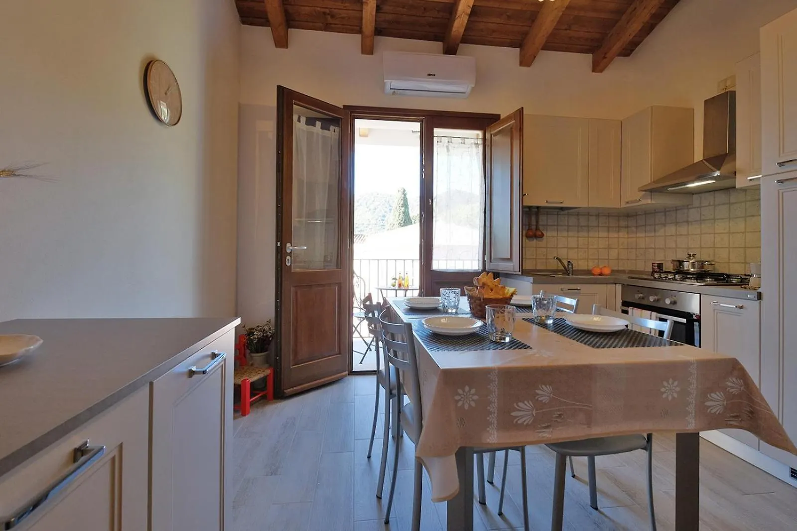 Apartamento Dimora Rossa Sulla Casa Baronale Teulada Italia